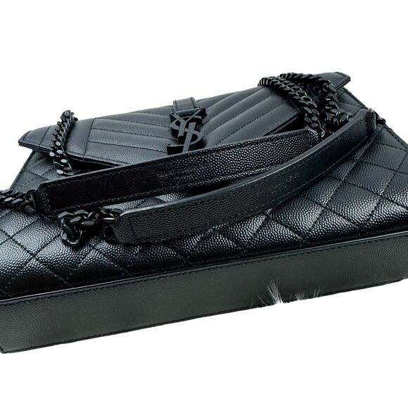 💎✨BEAUTIFUL✨💎Authentic Yves Saint Laurent Monogram Envelope Black Hardware - Picture 15 of 16